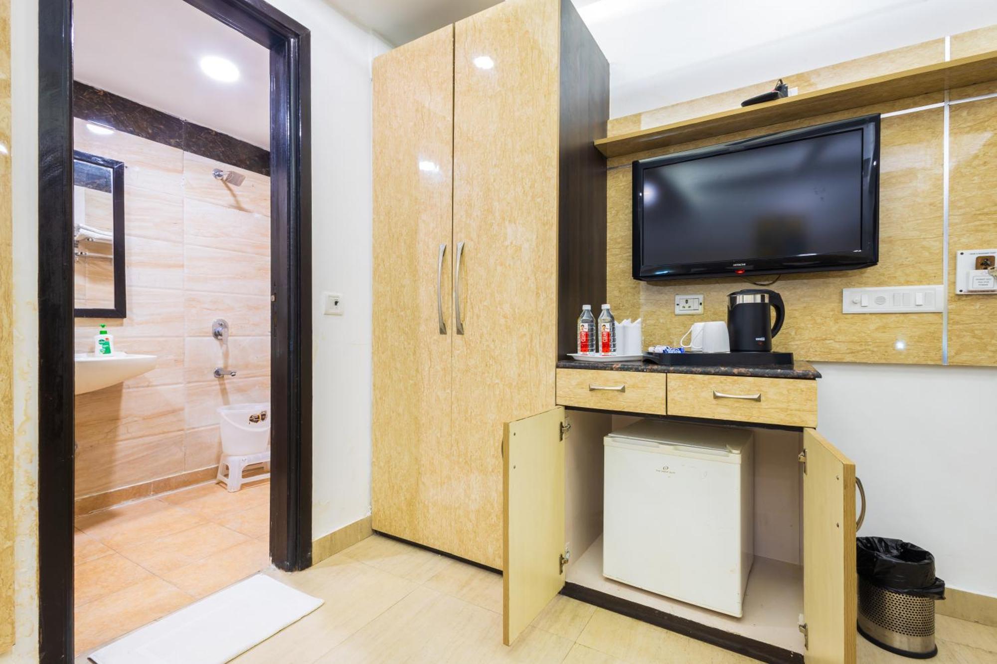 Hotel The Gold Inn - Karol Bagh Delhi 외부 사진