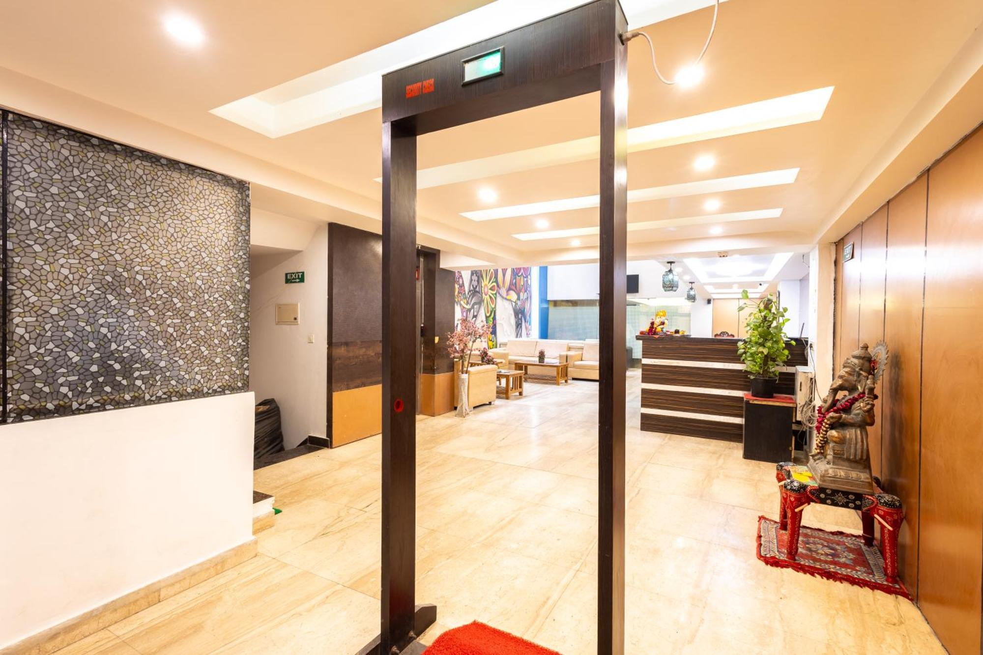 Hotel The Gold Inn - Karol Bagh Delhi 외부 사진
