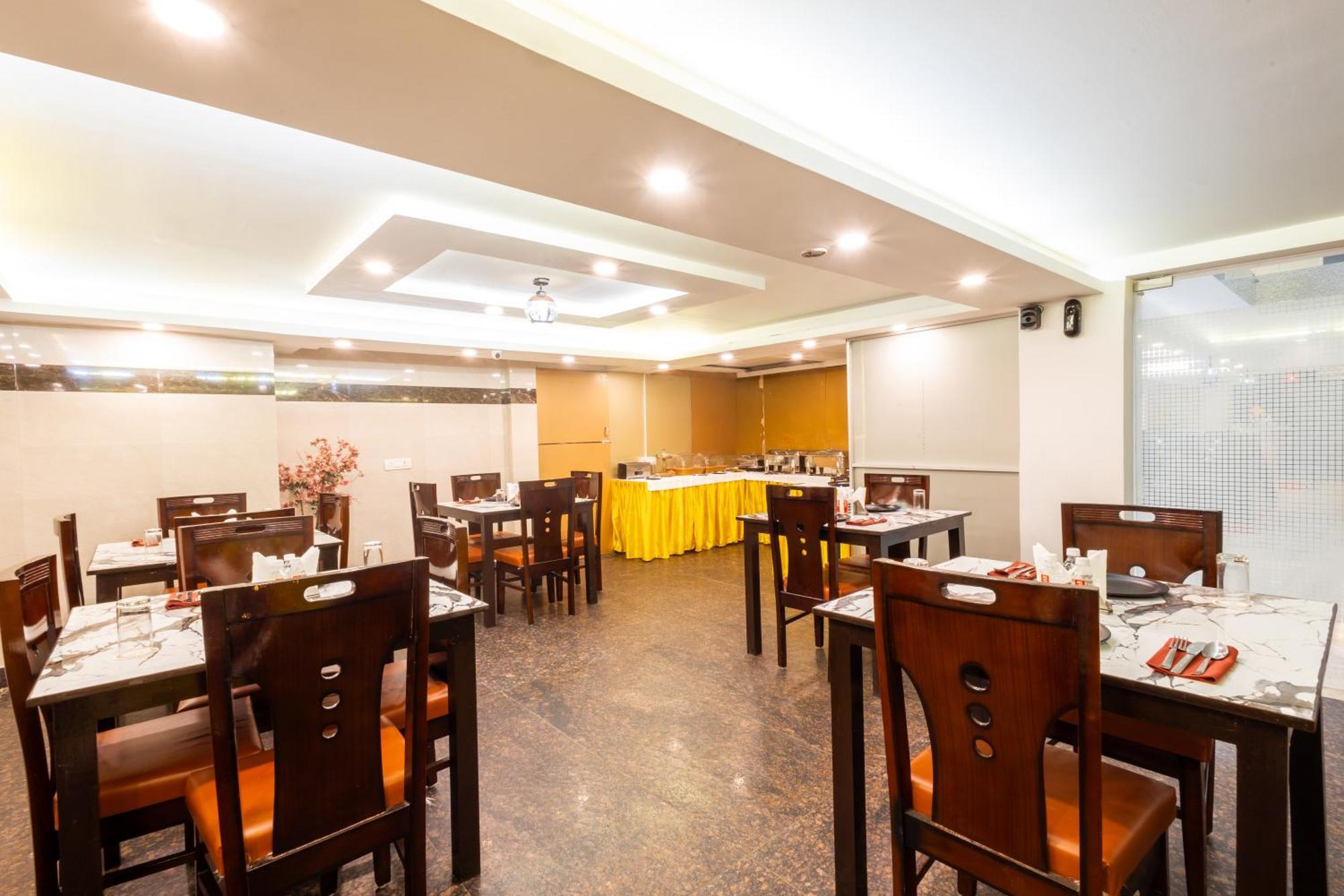 Hotel The Gold Inn - Karol Bagh Delhi 외부 사진