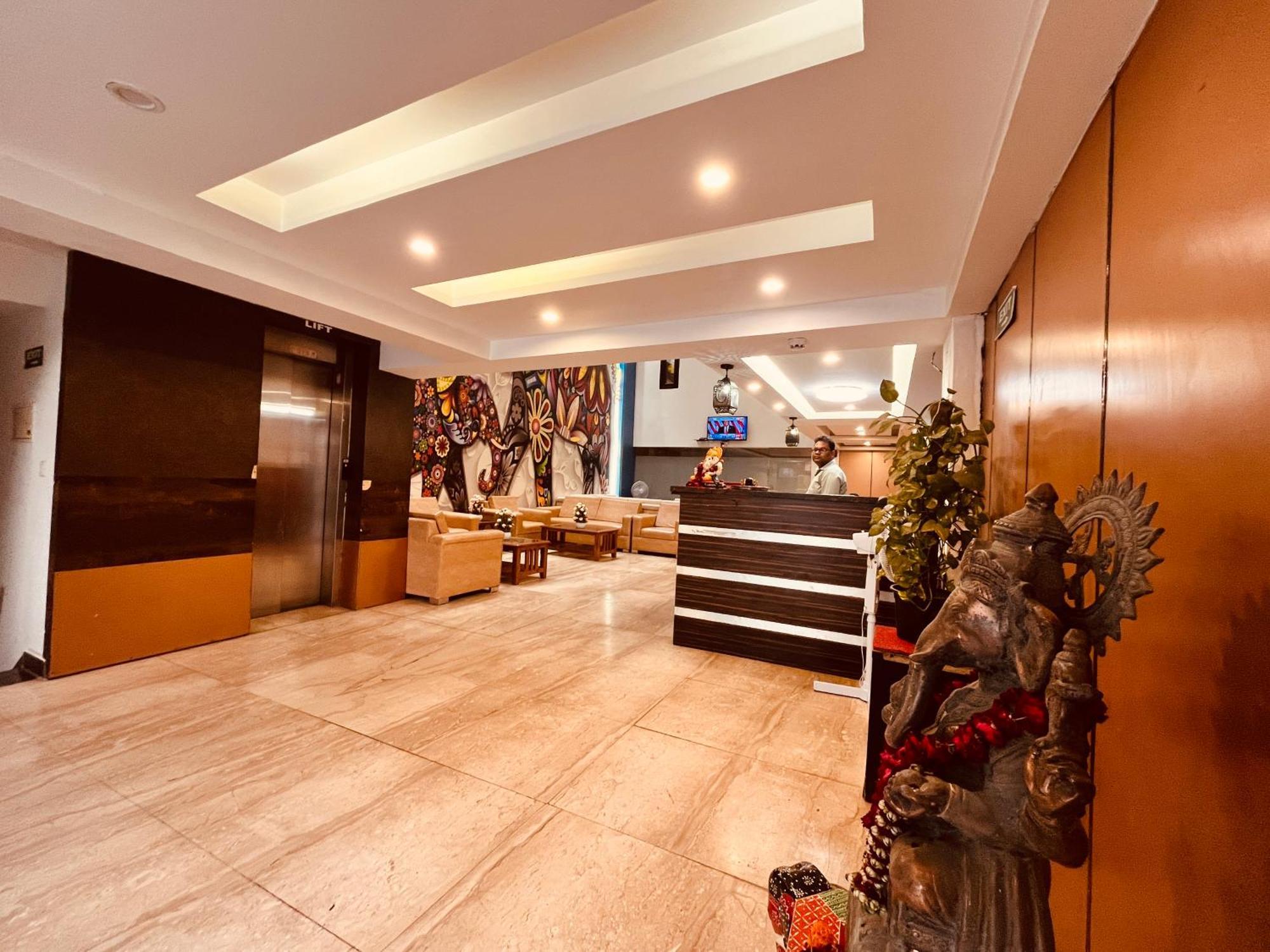 Hotel The Gold Inn - Karol Bagh Delhi 외부 사진