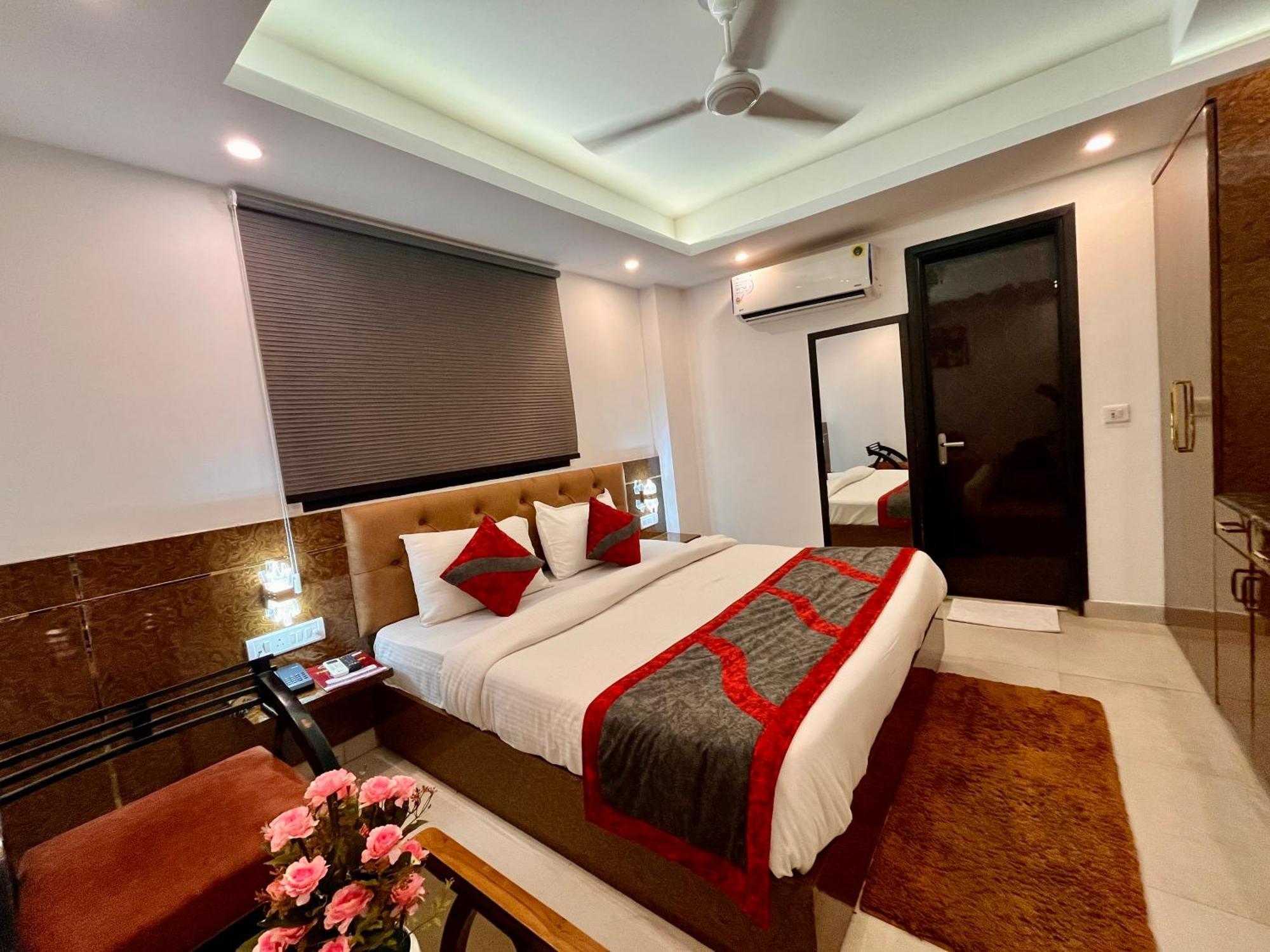 Hotel The Gold Inn - Karol Bagh Delhi 외부 사진