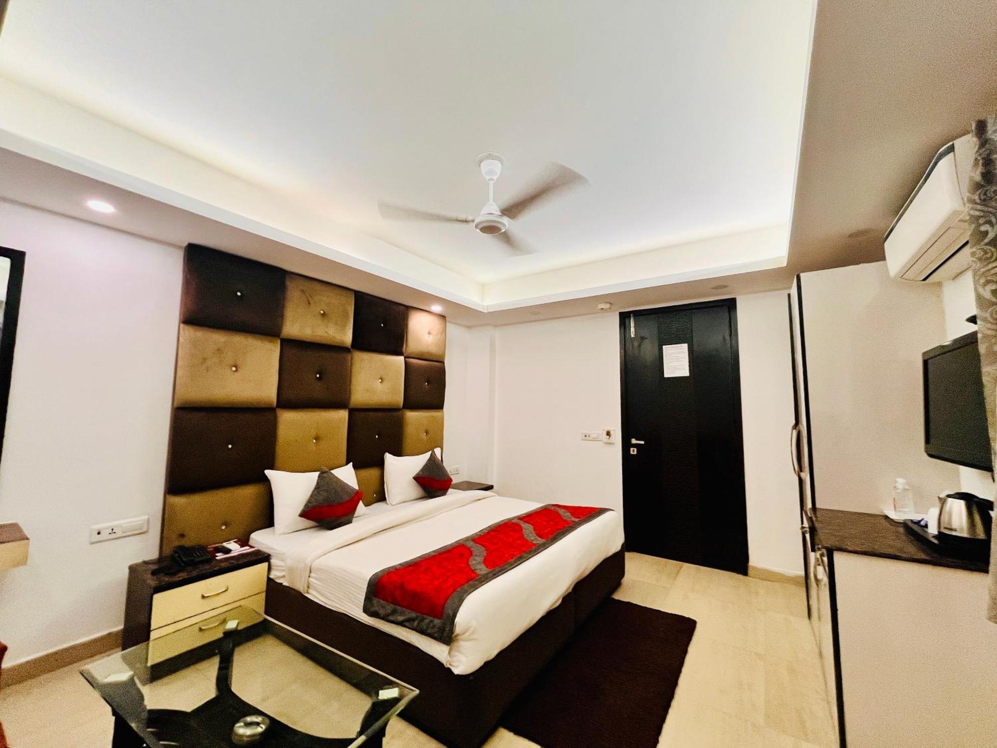 Hotel The Gold Inn - Karol Bagh Delhi 외부 사진