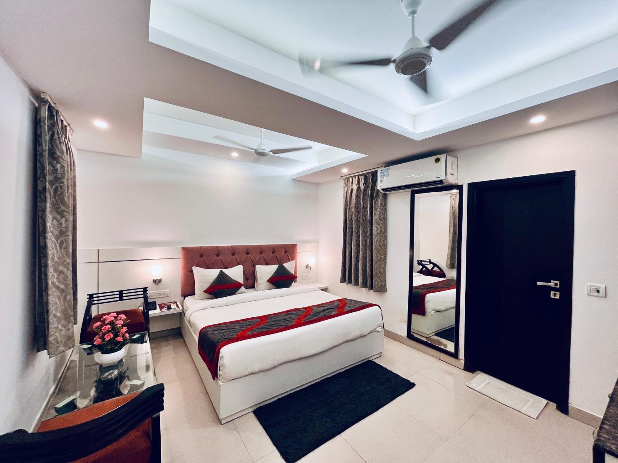 Hotel The Gold Inn - Karol Bagh Delhi 외부 사진