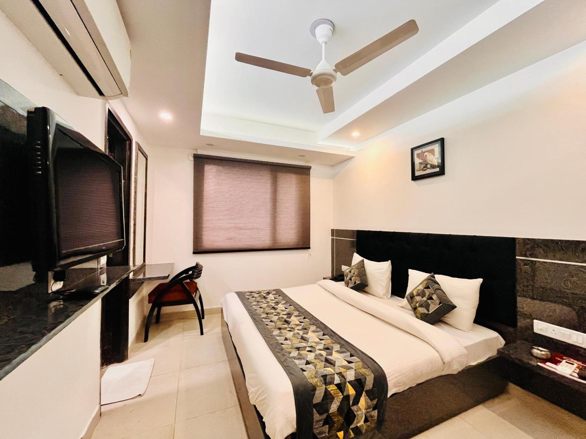 Hotel The Gold Inn - Karol Bagh Delhi 외부 사진