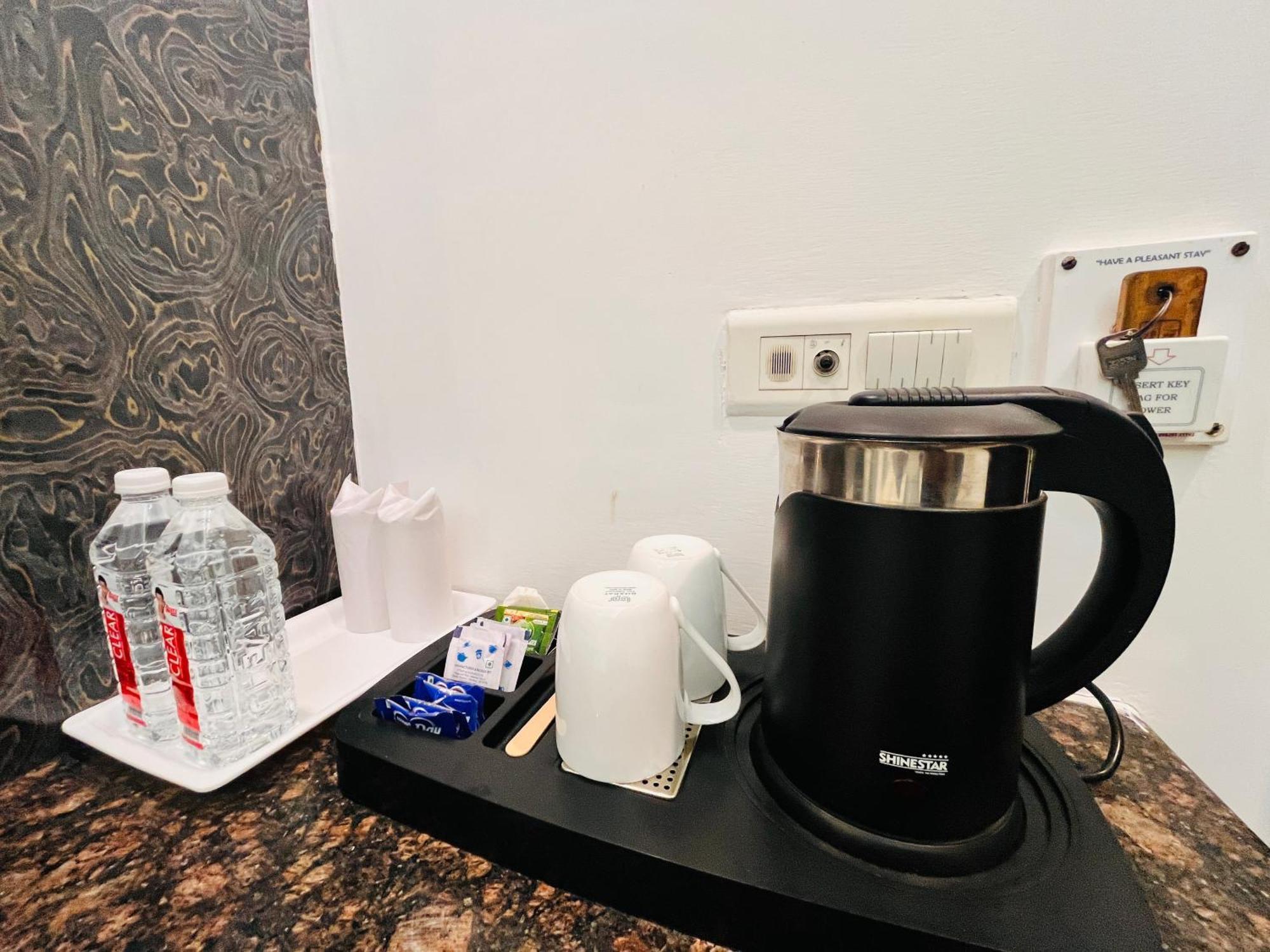 Hotel The Gold Inn - Karol Bagh Delhi 외부 사진