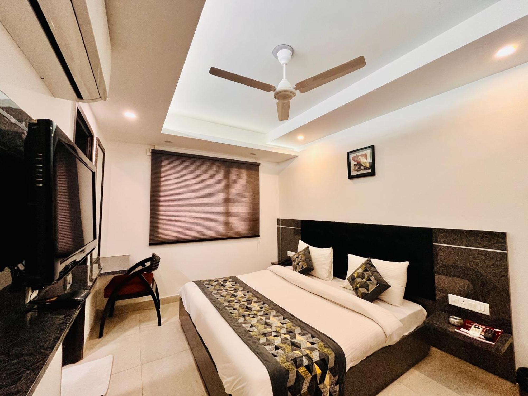 Hotel The Gold Inn - Karol Bagh Delhi 외부 사진