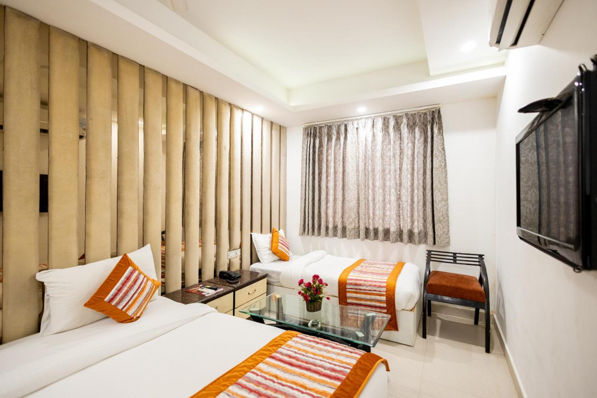 Hotel The Gold Inn - Karol Bagh Delhi 외부 사진