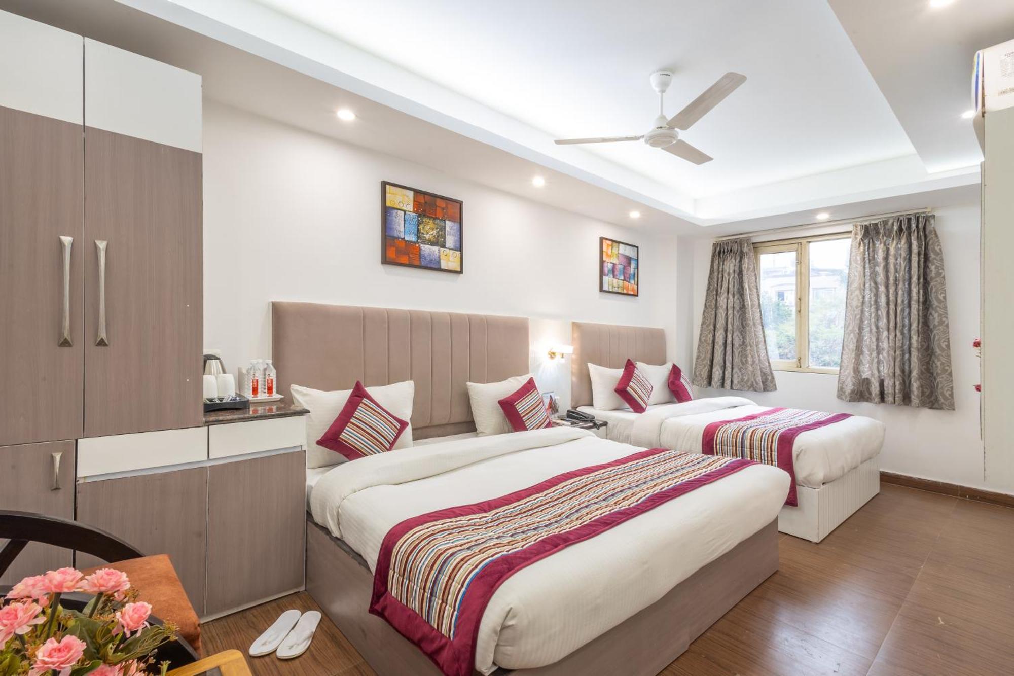 Hotel The Gold Inn - Karol Bagh Delhi 외부 사진